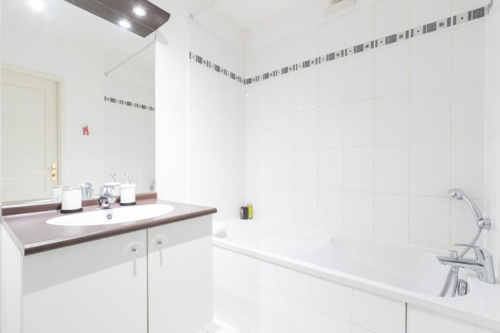 Euratechnologies - Bright Apartment With Parking Лил Екстериор снимка